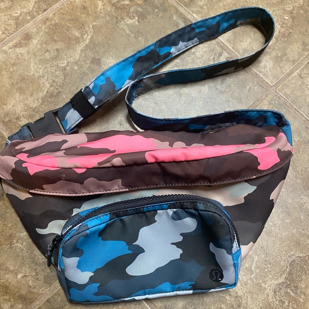Lululemon Fanny pack